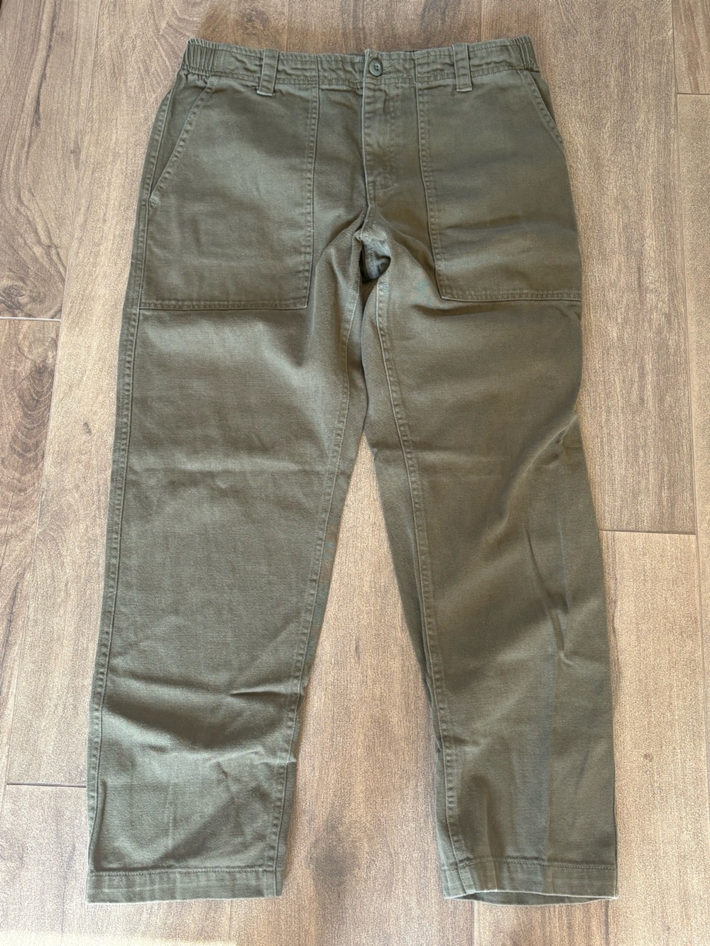 RVCA Men's Olive Cargo Pants in Military Green